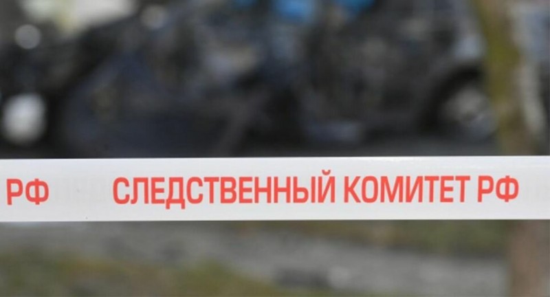 В Кировском районе был обнаружен труп 34-летней местной жительницы. Следственный комитет проводит проверку по факту происшествия.