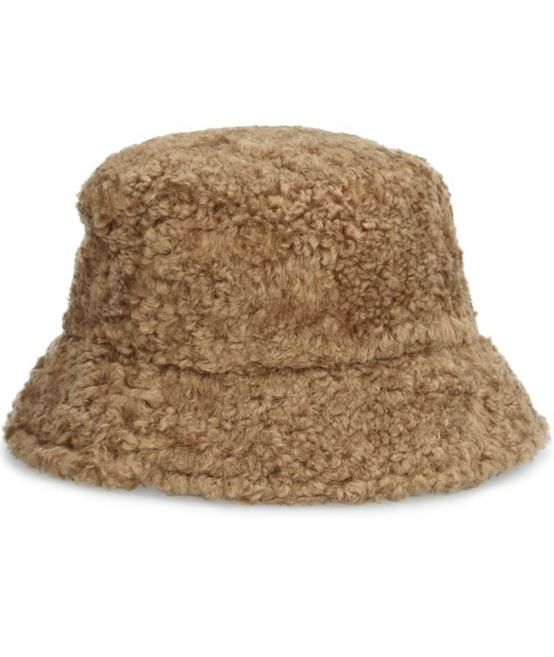 Moncler шляпа. Шапка-ведро Moncler с акцентом на логотипе и ворсованным флисом для тепла и стиля.