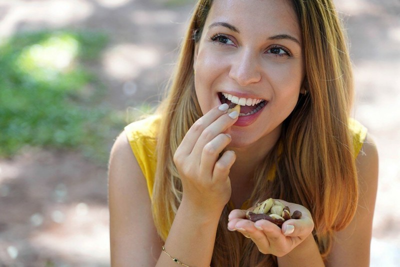 Полезные вещества ореха разгоняют энергетический обмен на клеточном уровне. Shutterstock