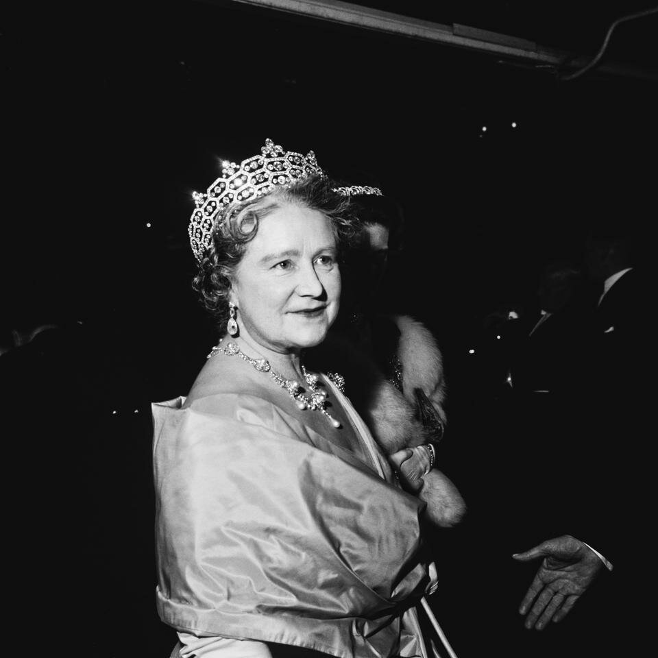 Королева елизавета королева мать фото